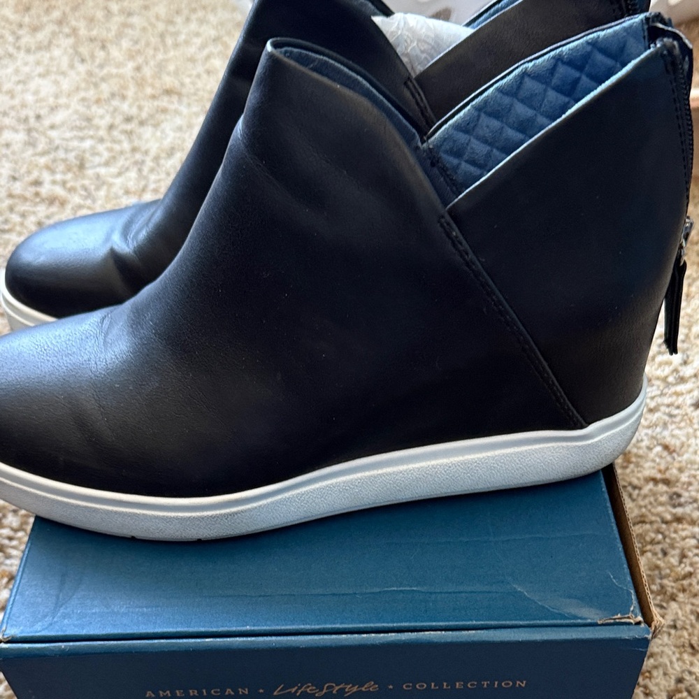 Dr. Scholl's Navy Ankle Booties with White Sole